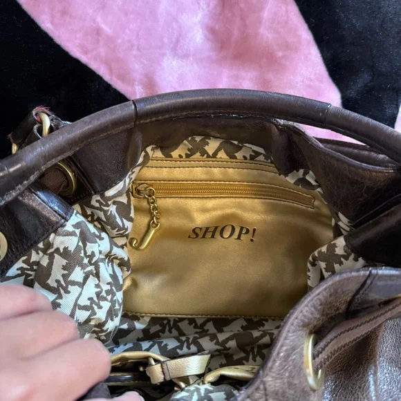 Juicy Couture Brown Leather Shoulder Bag - Picture 8 of 13